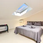 아파트 Penthouse Sophia 메덜린