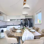 Penthouse Sophia Apartman Medulin