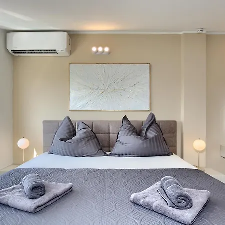 Апартаменты Penthouse Sophia *