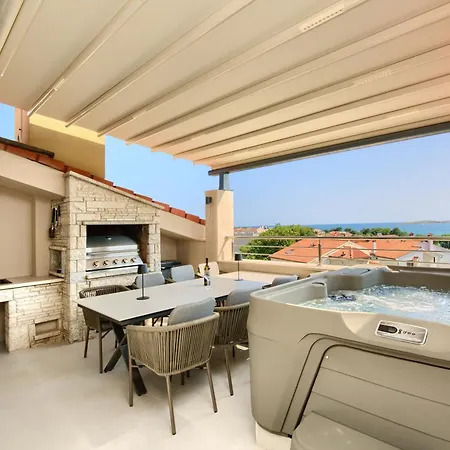 Penthouse Sophia 아파트